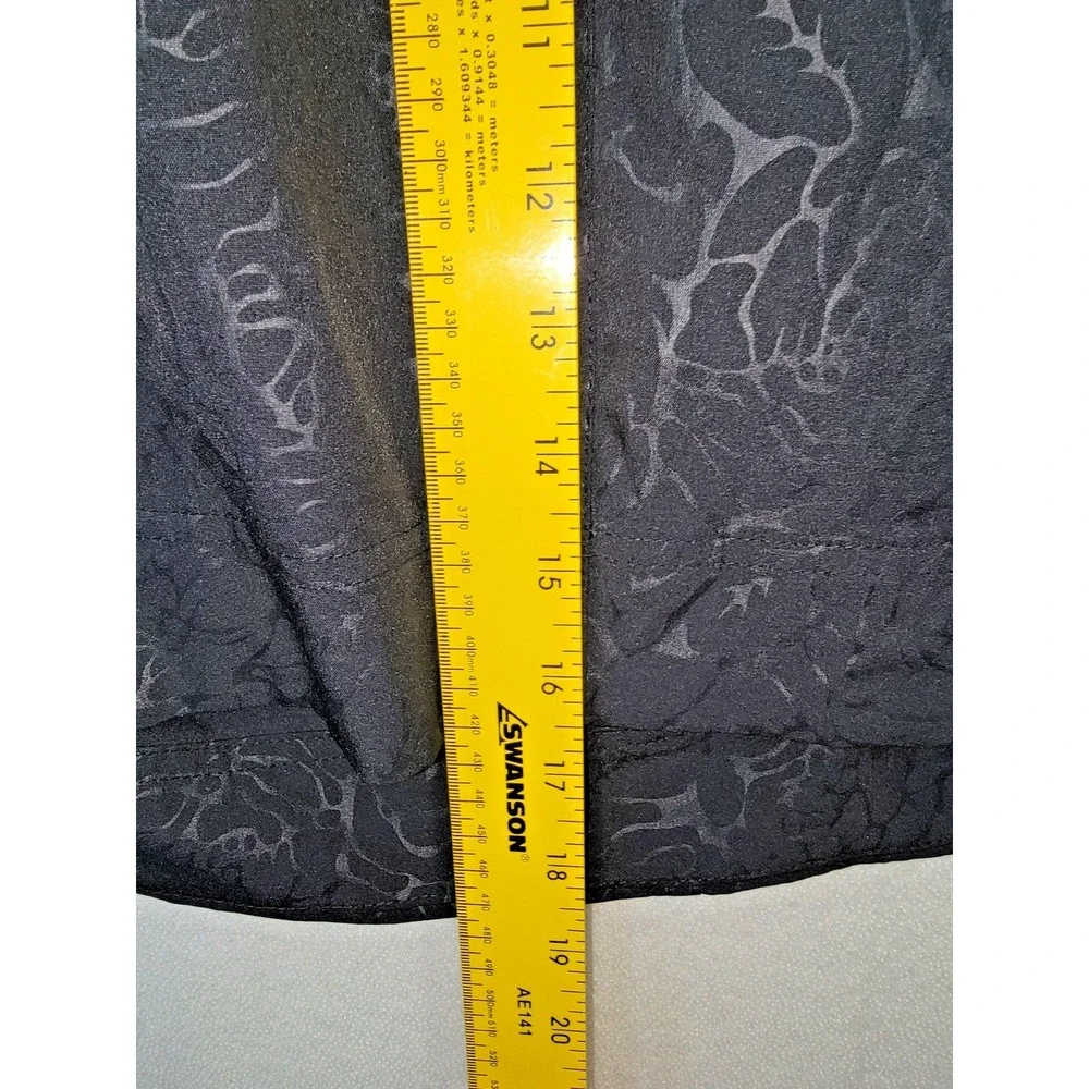 Orvis Travel Skort Womens Medium Black Rose‎ Embossed Mesh Inner Shorts Pull On